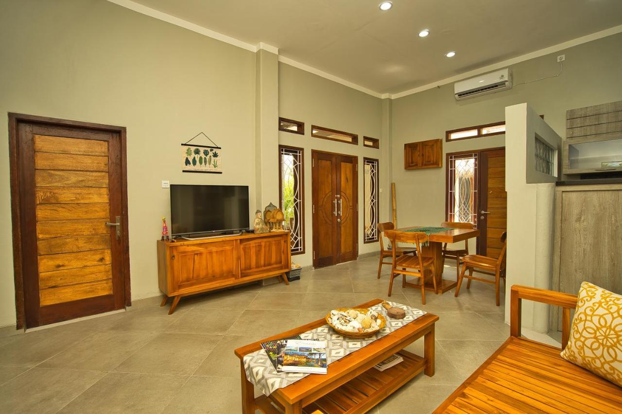 Dalai Home Kuta  エクステリア 写真