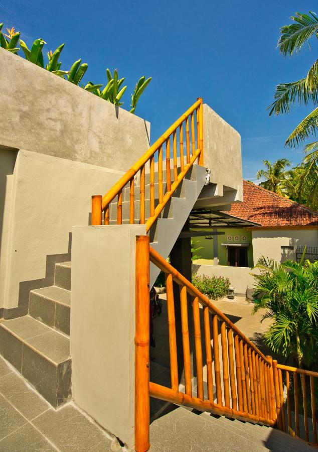 Dalai Home Kuta  エクステリア 写真