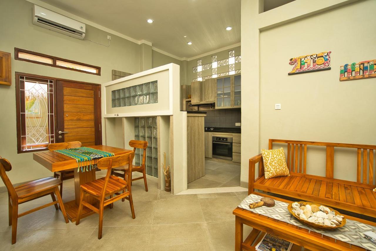 Dalai Home Kuta  エクステリア 写真