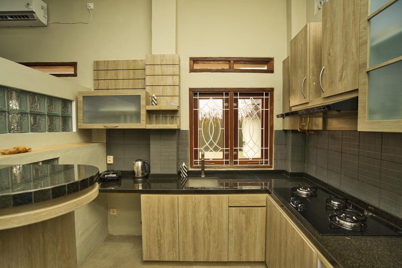 Dalai Home Kuta  エクステリア 写真